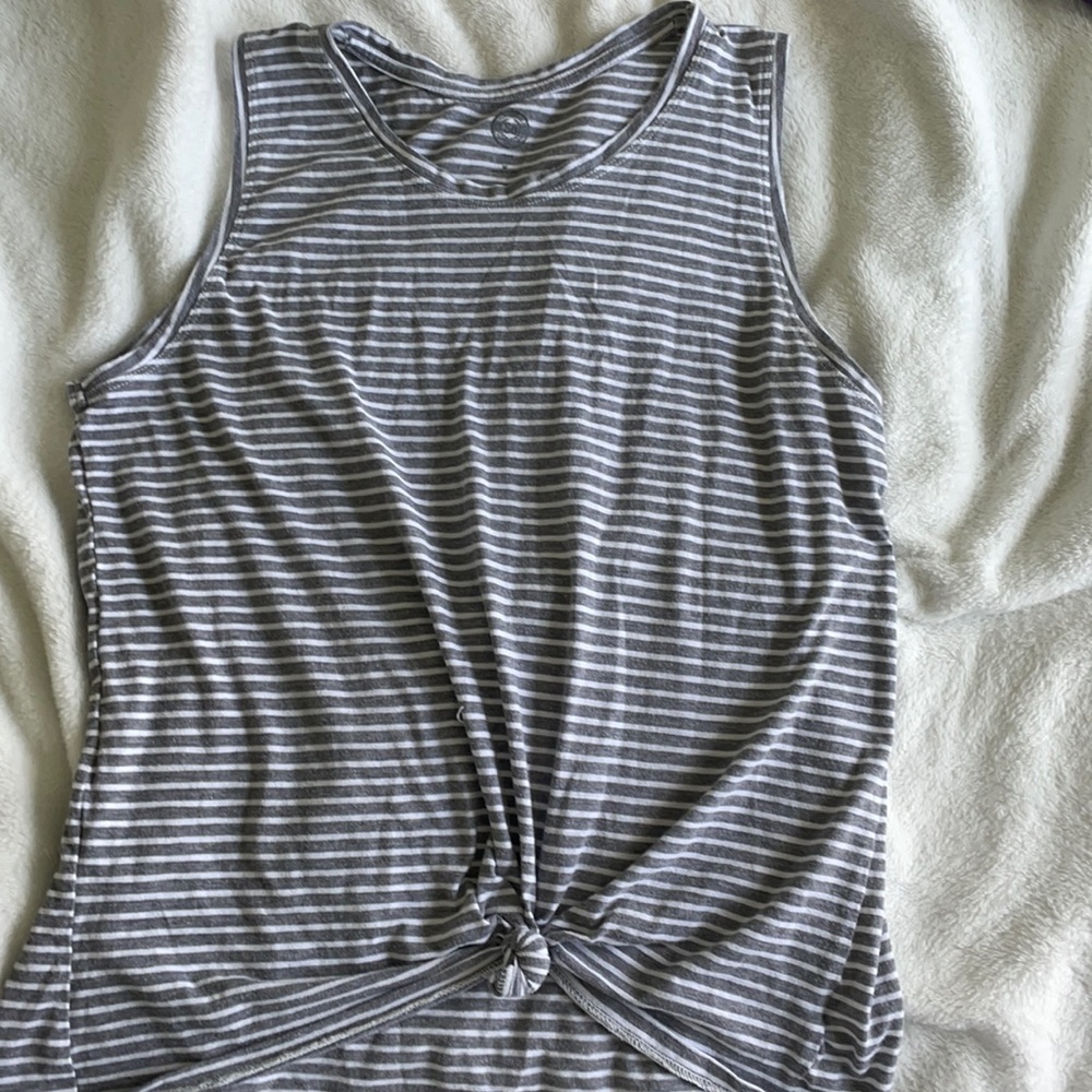 grey striped tank